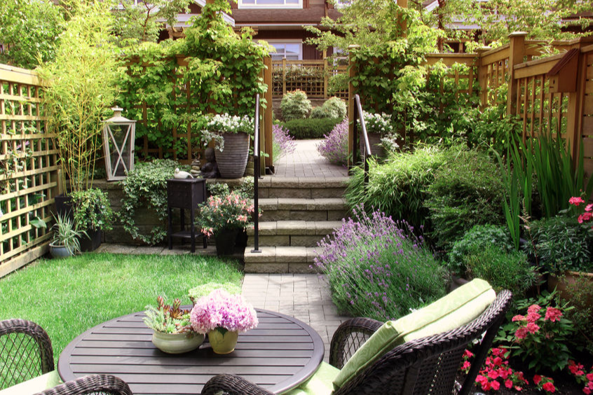 3 Suggestions for Landscaping a Small Backyard